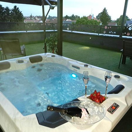 Arcobaleno Apartments & Rooms วาราชดีน ภายนอก รูปภาพ
