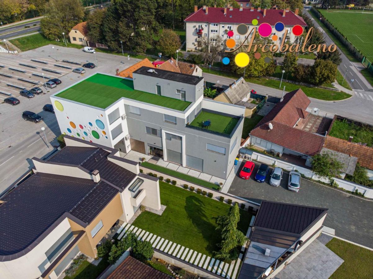 Arcobaleno Apartments & Rooms วาราชดีน ภายนอก รูปภาพ
