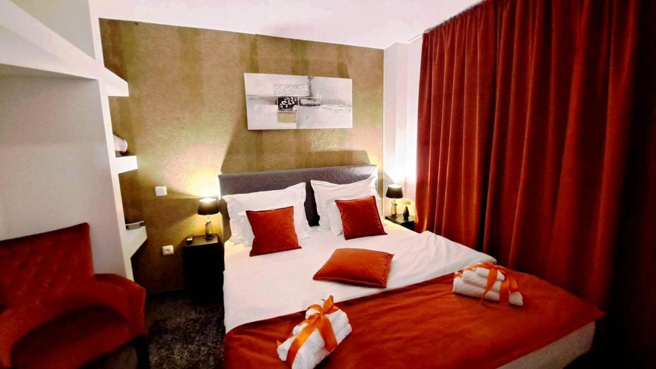 Arcobaleno Apartments & Rooms วาราชดีน ภายนอก รูปภาพ