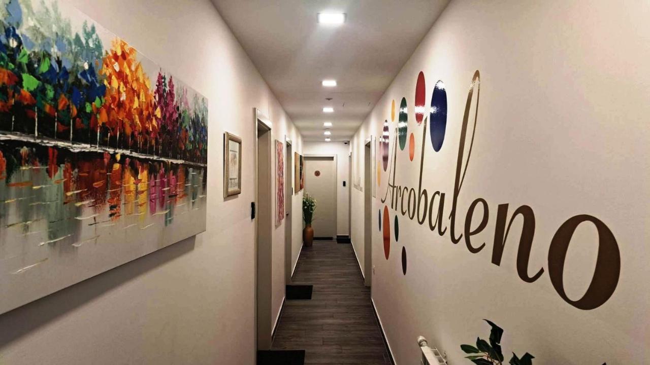 Arcobaleno Apartments & Rooms วาราชดีน ภายนอก รูปภาพ